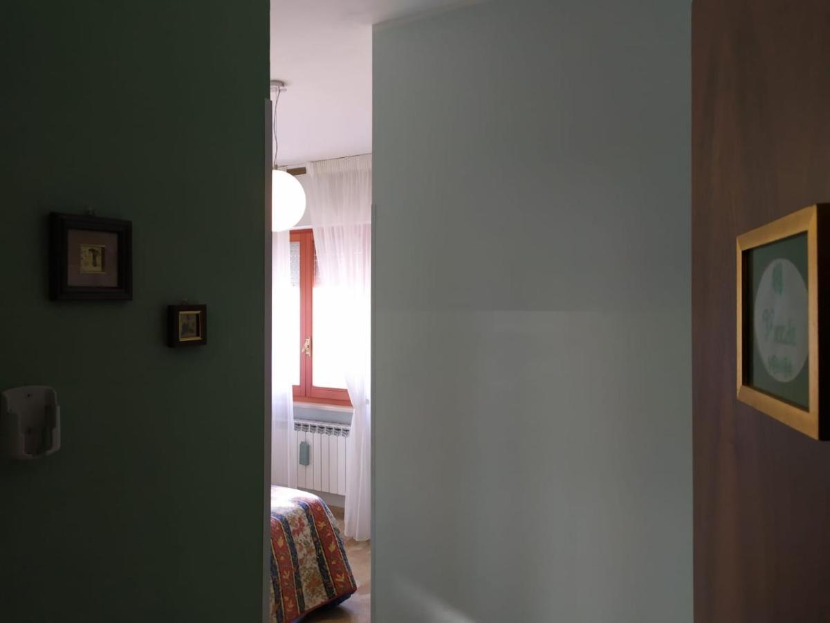 B&B La Casa Di Angelica Розето-дельи-Абруцци Экстерьер фото