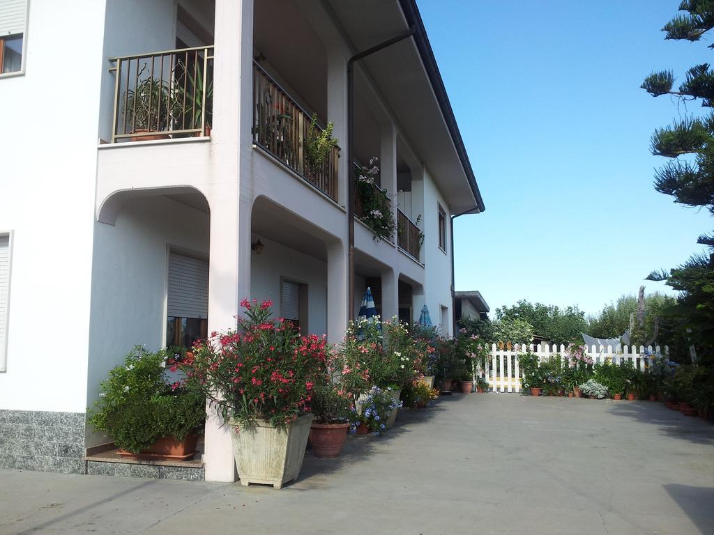 B&B La Casa Di Angelica Розето-дельи-Абруцци Экстерьер фото